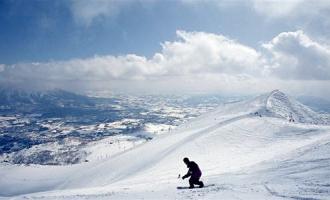 綠水青山和冰天雪地成為吉林省旅游產(chǎn)業(yè)金字招牌