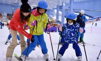 助力冰雪推廣“奧運健兒公益服務(wù)大行動”走進(jìn)廣州融創(chuàng)雪世界