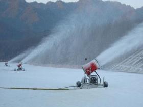 滑雪場(chǎng)造雪機(jī)如何提高造雪質(zhì)量