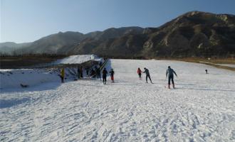 山西臨汾九龍山滑雪場