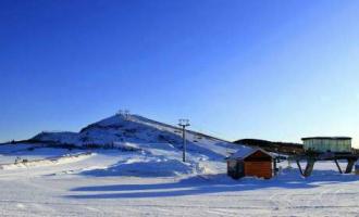 山東青島即墨金山滑雪場