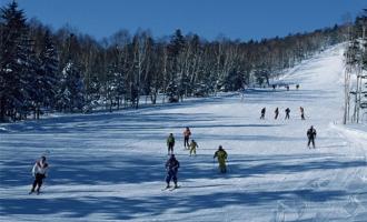 河南洛陽(yáng)伏牛山滑雪場(chǎng)