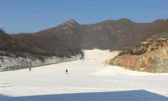 內(nèi)蒙古扎蘭屯金龍山滑雪場(chǎng)