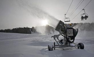 造雪機(jī)造出滑雪場(chǎng)要多久