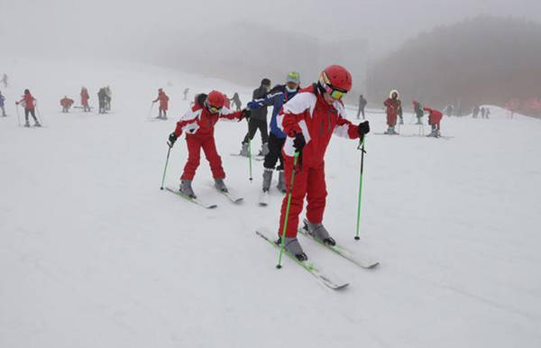 央視網(wǎng)評：把我國冰雪運動搞上去 3