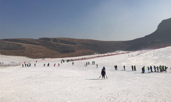 河北唐山玉龍灣滑雪場