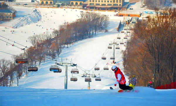 室外滑雪場