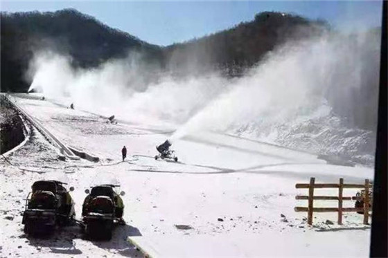 丹東天橋溝滑雪場