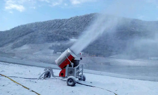 造雪機(jī)