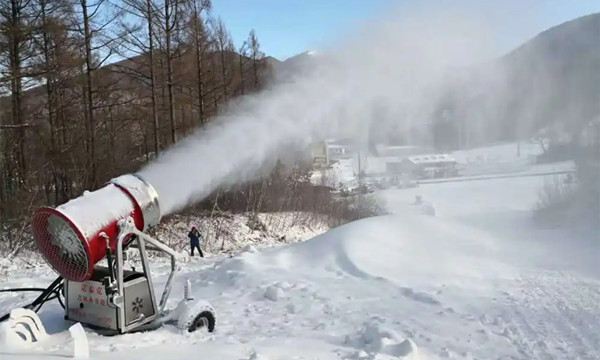 室外造雪機(jī)