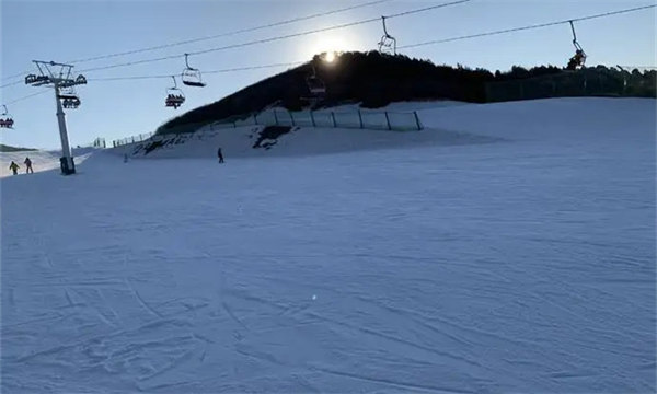 室外滑雪場基本投資