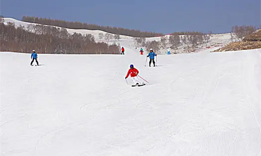 金象山滑雪場(chǎng)