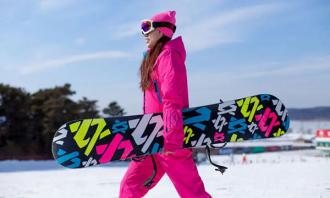 單板滑雪服和雙板滑雪服的區(qū)別是什么 怎樣挑選合適的滑雪服